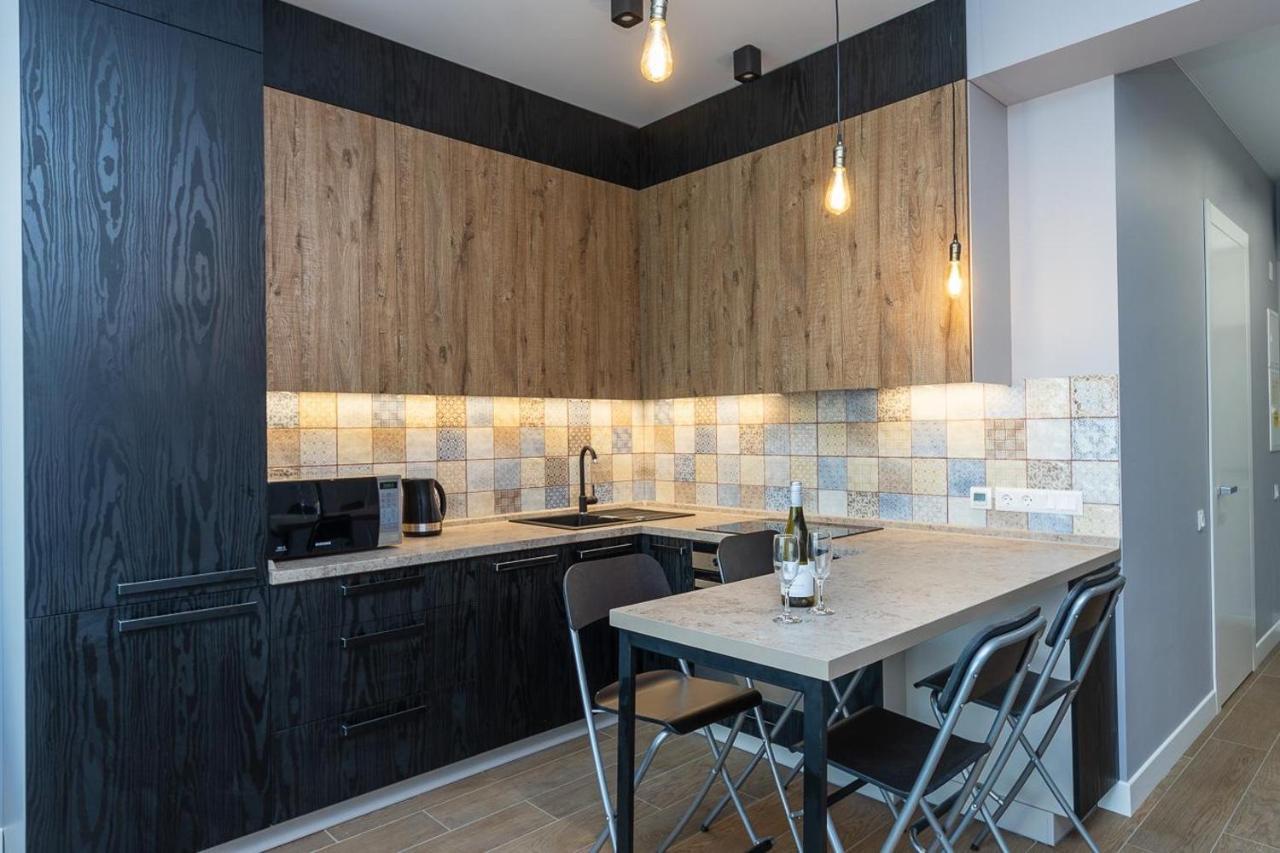 Stylish Panoramic Apartments. Smartplaza. Metro Minskaya Kiew Exterior foto