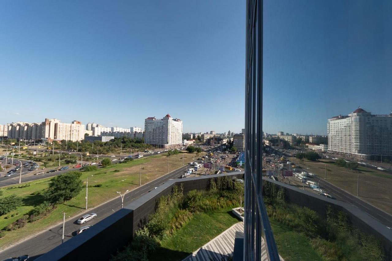 Stylish Panoramic Apartments. Smartplaza. Metro Minskaya Kiew Exterior foto